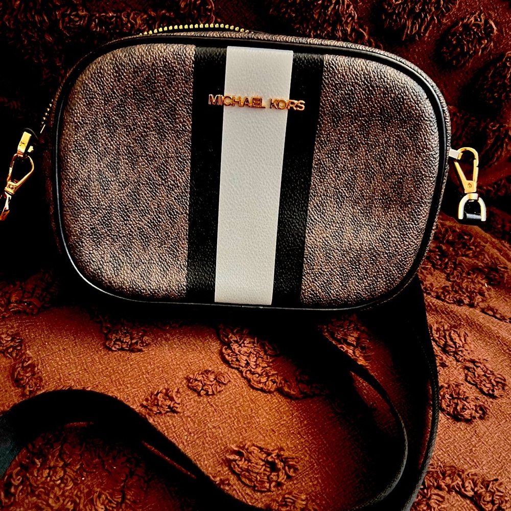 Michael Kors crossbody bag